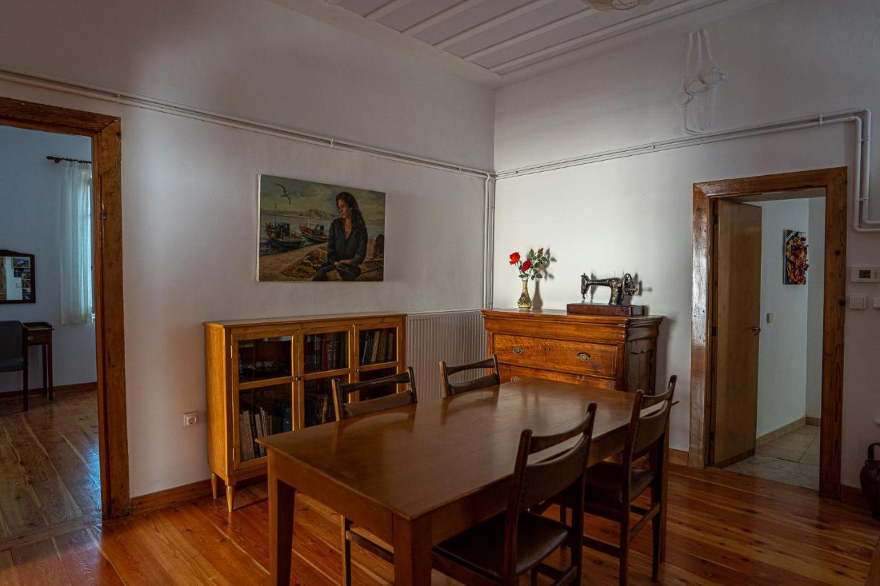 A Painter'S House In Plaka Apartment Athens Exterior photo